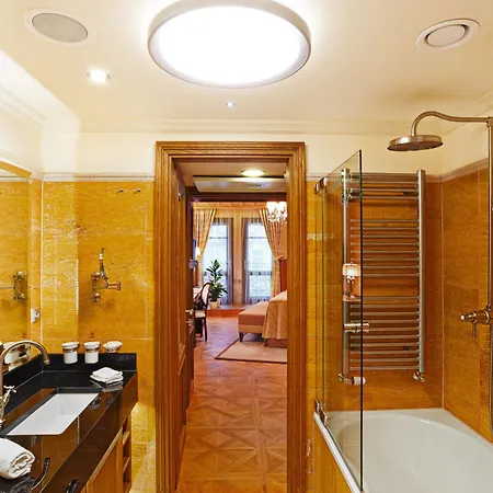 Quisisana Palace Hotel